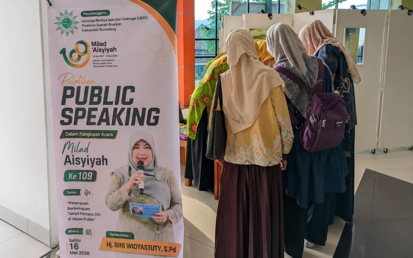 Pelatihan Public Speaking yang Digelar LBSO PDA Sumedang dalam Rangkaian Milad ke-109 Aisyiyah (Foto : Istimewa) 