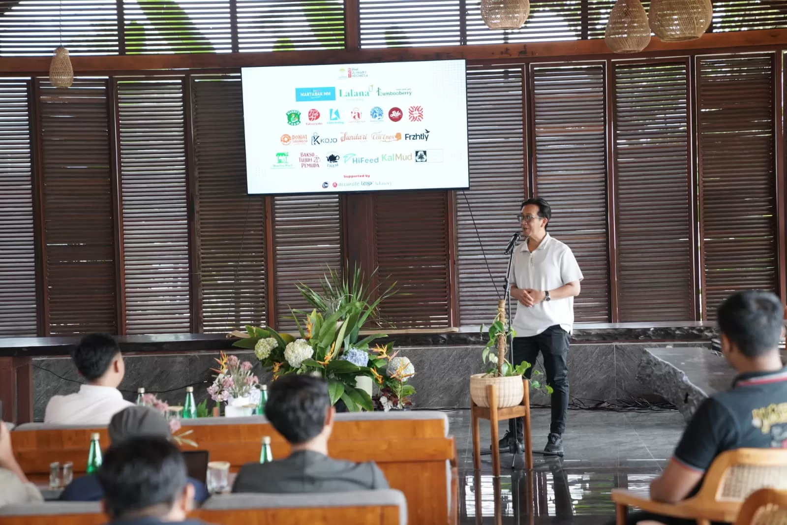 Pemaparan materi saat Business Camp yang diselenggarakan HCI Jawa Barat di Ciwidey Bandung. (Foto : Istimewa)