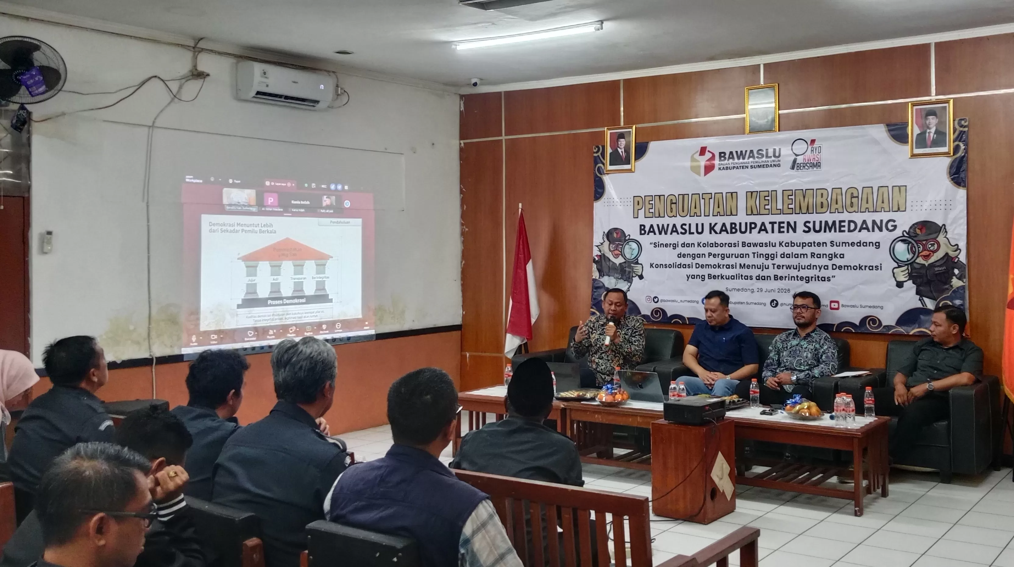Gelaran Acara Penguatan Kelembagaan Bawaslu Sumedang Bersama Akademisi Kampus (Foto : Istimewa) 