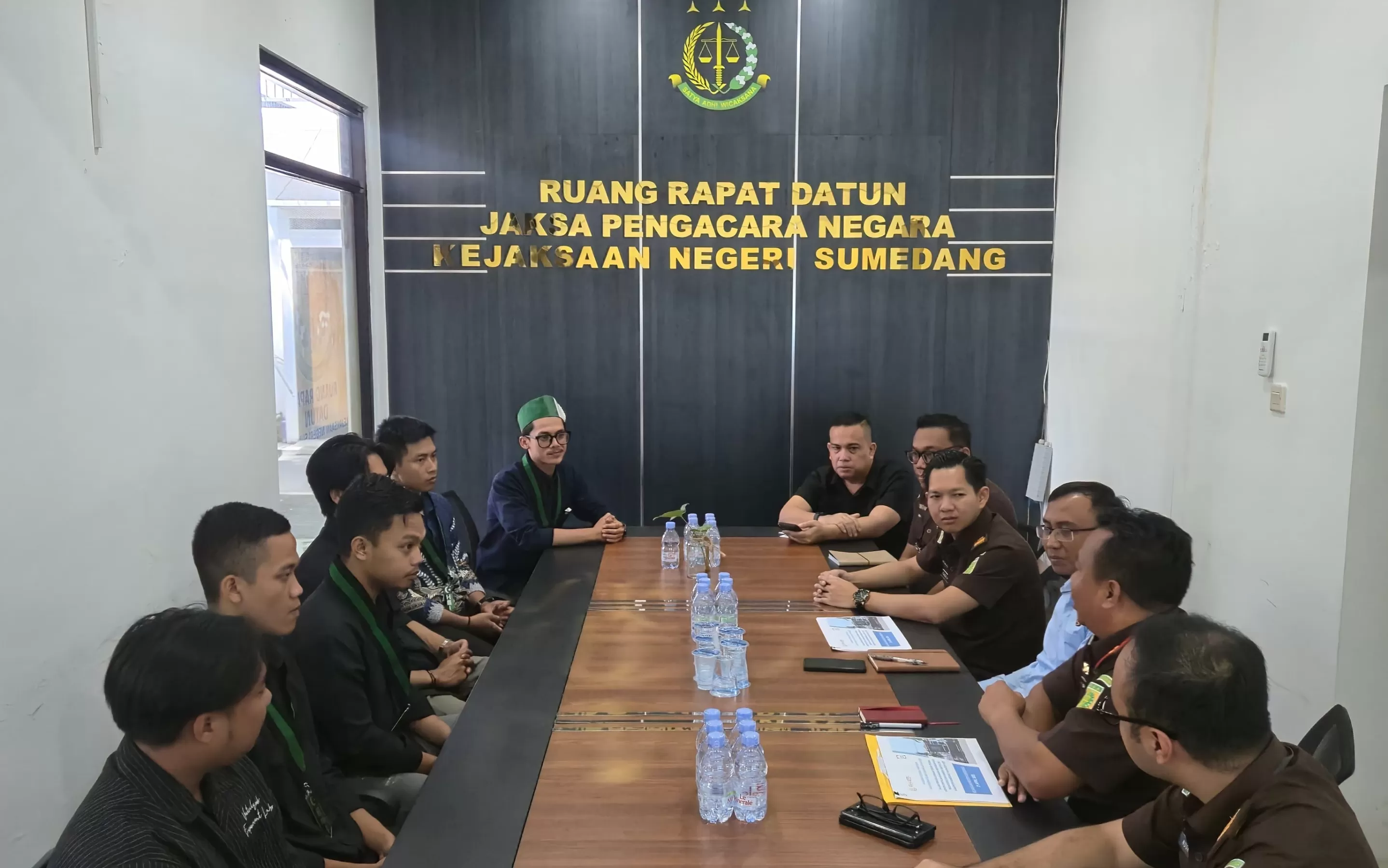 Dokumentasi Audiensi HMI Cabang Jatinangor-Sumedang dengan Kejaksaan Negeri Sumedang pada Tanggal 21 Febuari 2026 (Foto : Istimewa) 