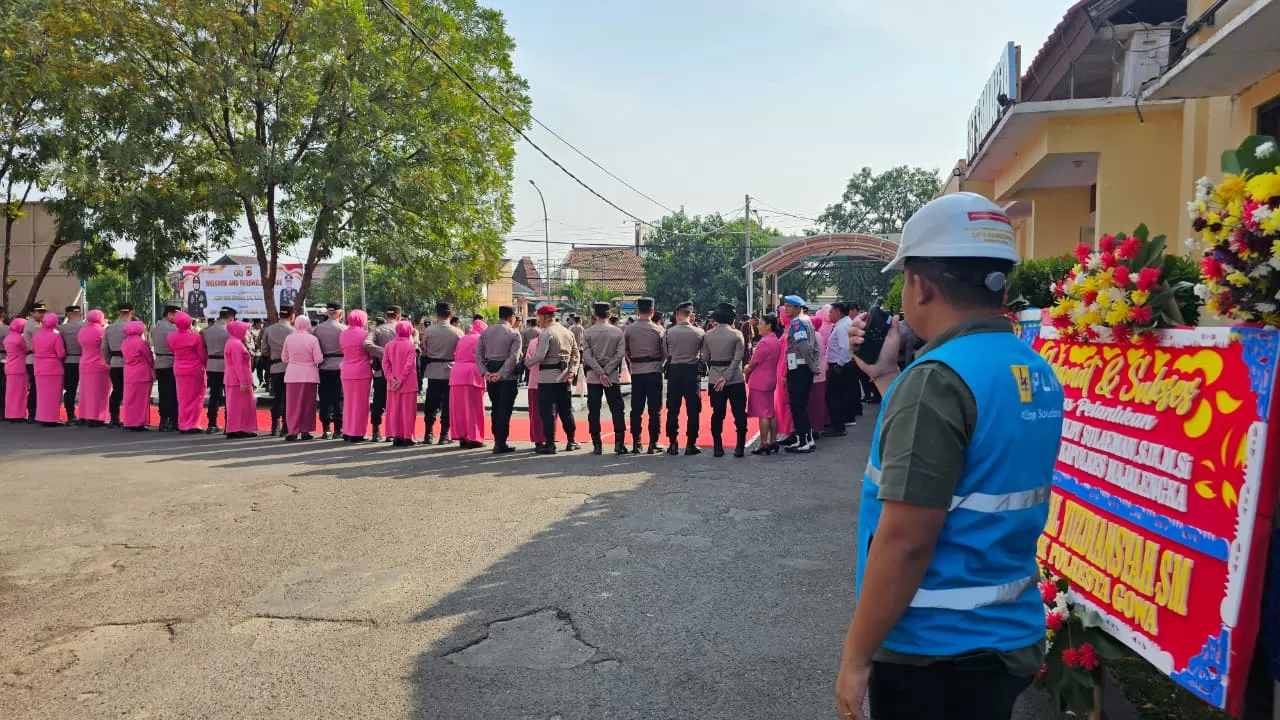 Petugas PLN tengah bersiaga saat acara pisah sambut Kapolres Majalengka, Rabu (29/7/2026). (FOTO: dok PLN)