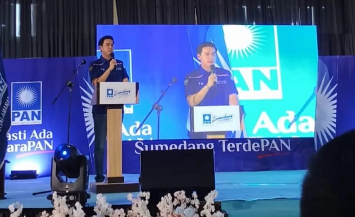 Sambutan Ketua DPD PAN Sumedang, M. Fajar Aldila saat Rakerda Sekaligus Pelantikan Relawan Partai (Foto : Istimewa) 