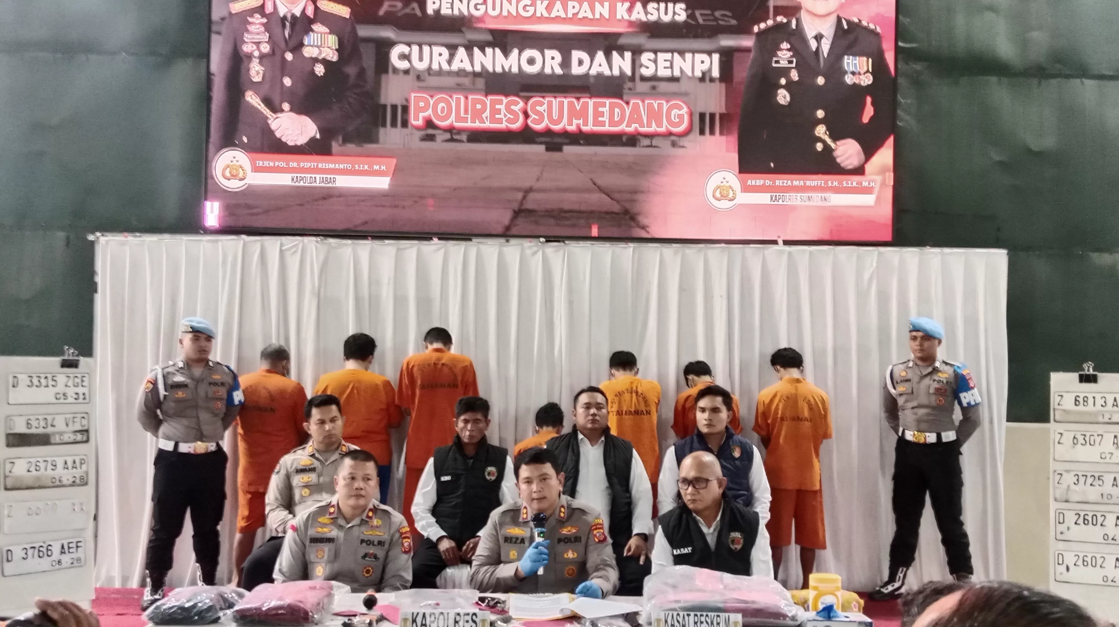 Press Release Ungkap Kasus Curanmor dan Senpi di GSG Mapolres Sumedang (Foto : ridwanm) 