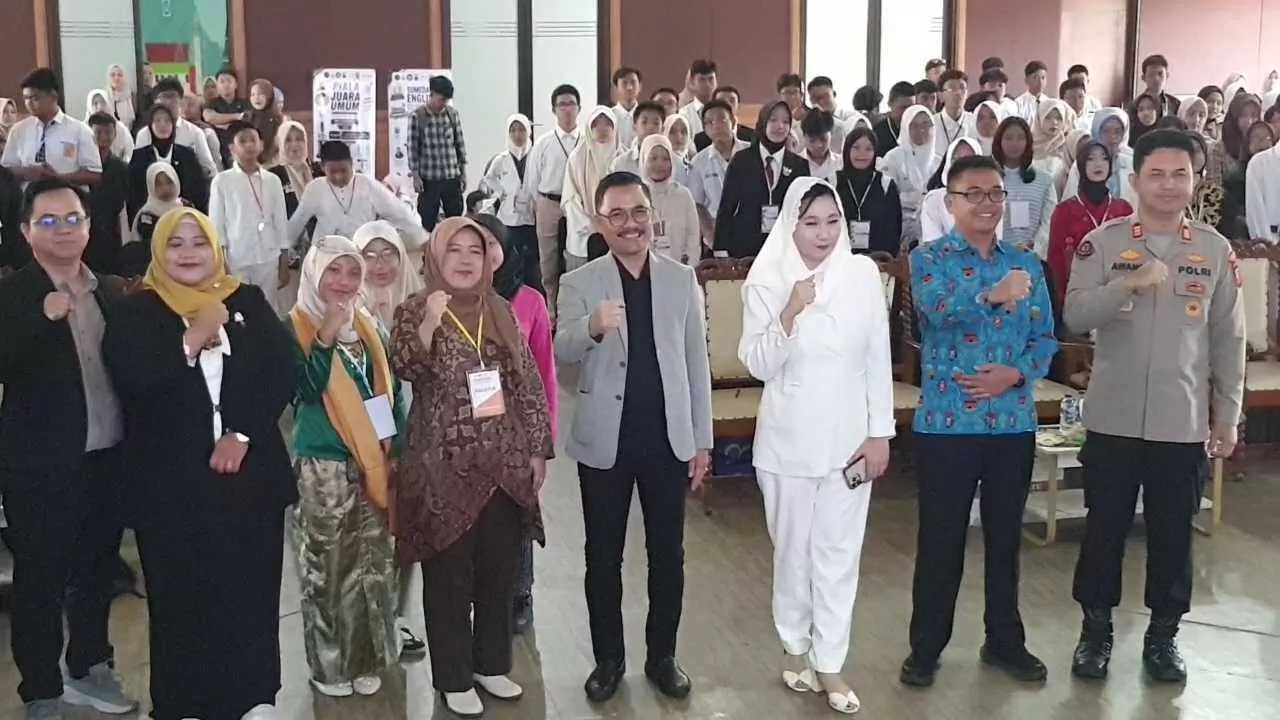 dan Bandung Raya antusias mengikuti kompetisi English Olympiad dan English Speech Contest Kapolres Sumedang Cup bersama DS Public Speaking Center
