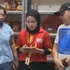 Viral Video Pegawai Alfamart Minta Maaf Usai Pergoki Seorang Ibu Mencuri Coklat
