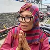 Ibu Indah Permatasari Nursyah Pengen Jadi Artis dan Ngaku Modis, Netizen: Ibu Halu!