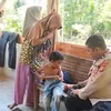 Elegi lima bersaudara hidup mandiri tanpa pendamping