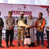 Bupati Al Farlaky dan BNPB Resmikan Pembangunan Hunian Sementara Bagi Korban Banjir