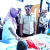 Bupati Karawang H. Aep Syaepuloh, SE, Jenguk Balita Berusia 2,5 Tahun Korban Kekerasan di RSUD