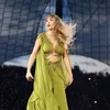 Taylor Swift Dinobatkan Jadi Penulis Lagu Termuda Kedua dalam Daftar SHOF