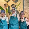 Uniknya Uma Oma Cafe Jakarta yang Berdayakan Lansia Sebagai Waiters, Nyaman Banget, Berasa Di Rumah Nenek!