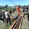 TNI Peduli Papua, PAMTAS Yonif 407 Padmakusuma Buka Akses Warga Kampung Bibiram