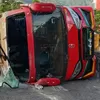 Innalillahi Kecelakaan Bus Terguling di Jalan Lingkar Sukabumi, Puluhan Penumpang Alami Luka-luka