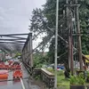 Tiang Listrik Roboh Timpa Warga, Jalan RE Martadinata Kota Bogor Ditutup