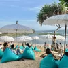 Berasa Lagi di Bali, Padahal Beach Bar yang Instagenic Ini Ada di Jogja, Kita Spill Nama Tempatnya