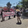 Mahasiswa Demo di Depan DPRD Salatiga