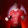 Ivan Mamut Resmi Bergabung dengan Persija, Siap Berikan Kontribusi di Lini Depan