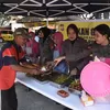 Polisi Bulukumba Hentikan Kurir hingga Tukang Bentor, Bagi Makanan Jumat Berkah