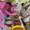 Jumat Berkah Penuh Kehangatan, Polres Bulukumba Bagikan Makanan Gratis untuk Warga