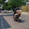 Krisis BBM Bikin Pusing? Simak Tips Hemat Bensin Motor Agar Tidak Sering Antri