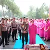 Resmi Pimpin Polda Sumut, Irjen Pol Sonny Irawan Disambut Ulos dan Tarian Tradisional