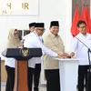 Momen Prabowo di RSUD KH Muhammad Thohir Krui, Sapa Bayi yang Berobat hingga Doakan Pasien di Tengah Kunjungan Resmi