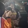 Bukti Kesiapsiagaan Relawan, SIBAT dan KSR PMI Jember Evakuasi Bocah yang Pingsan Saat Kirab Petik Laut Puger