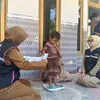 Tim Medis Jelbuk Terjang Perbukitan, Sisir Ratusan Balita Berindikasi Stunting secara Door to Door