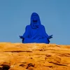Heboh Muncul Patung 'Berhala Biru' di Madinah, Karya Seni Desert X AlUla Tuai Polemik karena Dianggap Bertentangan dengan Nilai Islam