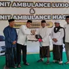 Perkuat Layanan Muktamar NU ke 35, YANMU Wakafkan Dua Ambulans dan 3 Ribu Al-Qur'an untuk Ponpes Bahrul Ulum Tambakberas