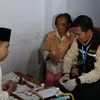 Jamin Kesehatan Warganya, Bupati Jember Gus Fawait Kunjungi Lansia Sebatang Kara di Sumberbaru