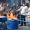 Tim Gabungan Hanguskan Jutaan Rokok Tanpa Pita Cukai yang Beredar di Jember