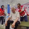 Fasilitas Pijat Gratis PMI Jember di Muktamar ke-35 NU Jombang Diserbu Peserta dan Warga