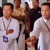 Debat Pabas Wakil Rektor UNY dengan Mahasiswa, Sebut Spanduk Aksi sebagai Sampah