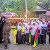 Warga Dusun Depok Ciamis Antusias Ikuti Upacara HUT ke-81 RI, Rintik Hujan Tak Surutkan Semangat