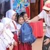 IFG Salurkan 4.000 Paket Sekolah di Sulawesi Utara dan Gorontalo, Dukung Pendidikan Generasi Muda