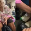 Viral Nenek Bayar Utang Pakai Beras dan Gula, Warganet Ramai-ramai Bantu Lunasi
