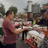 Tetap Kerja saat Lebaran, PDIP Surabaya Apresiasi Relawan Perlintasan KA lewat Program 'MBG'