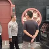 Karir ASN Disnaker Nganjuk Hancur Lebur dalam Dekapan Cinta Terlarang Dengan Oknum Polisi