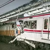 Dentuman Maut di Jalur 1, Commuter Line Ringsek Dihantam Argo Bromo Anggrek
