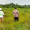 Ketahanan Pangan Jadi Prioritas, Polsek Tualang Tinjau Kesiapan Lahan PT.AIP