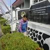 Sambut HUT Barito Utara, Kalapas Muara Teweh Pimpin Langsung Aksi Kurve Bersih Lingkungan