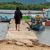 Menghitung Hari Ambruknya Dermaga Pemindangan, Ketika Nyawa Nelayan Dipertaruhkan Demi Rupiah
