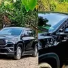 Viral! Mobil Mewah Bupati Lampung Selatan Terjebak di Jalan Rusak