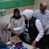 Gubernur Jawa Timur Kunjungi Pasien Dugaan Keracunan MBG Di RS Siti Hajar Sidoarjo