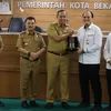 Pemerintah Kota Bekasi Terima Barang Rampasan KPK Senilai Rp3,65 Miliar untuk Polder