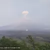 Gemuruh Mahameru Kembali Membuncah: Gunung Semeru Erupsi Lagi, Muntahkan Abu Seribu Meter