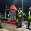 Patroli Malam, Anggota Koramil 18/Girimarto Bersama Linmas Jaga Keamanan Wilayah