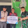 Danramil 12/Eromoko Berikan Pelayanan Pemasangan Listrik Gratis Bersubsidi kepada Warga Kurang Mampu