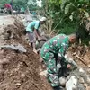 Babinsa dan Warga Gondanglegi Bergotong Royong Bangun Talud, Perkuat Infrastruktur Desa